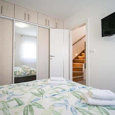 Luxury Apartment With Swimming Pool Ana Trogir Exterior foto