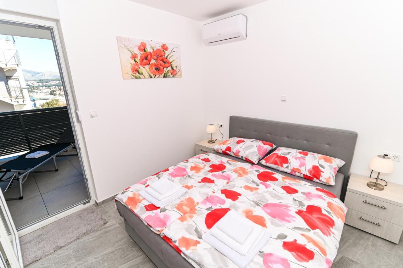 Luxury Apartment With Swimming Pool Ana Trogir Exterior foto