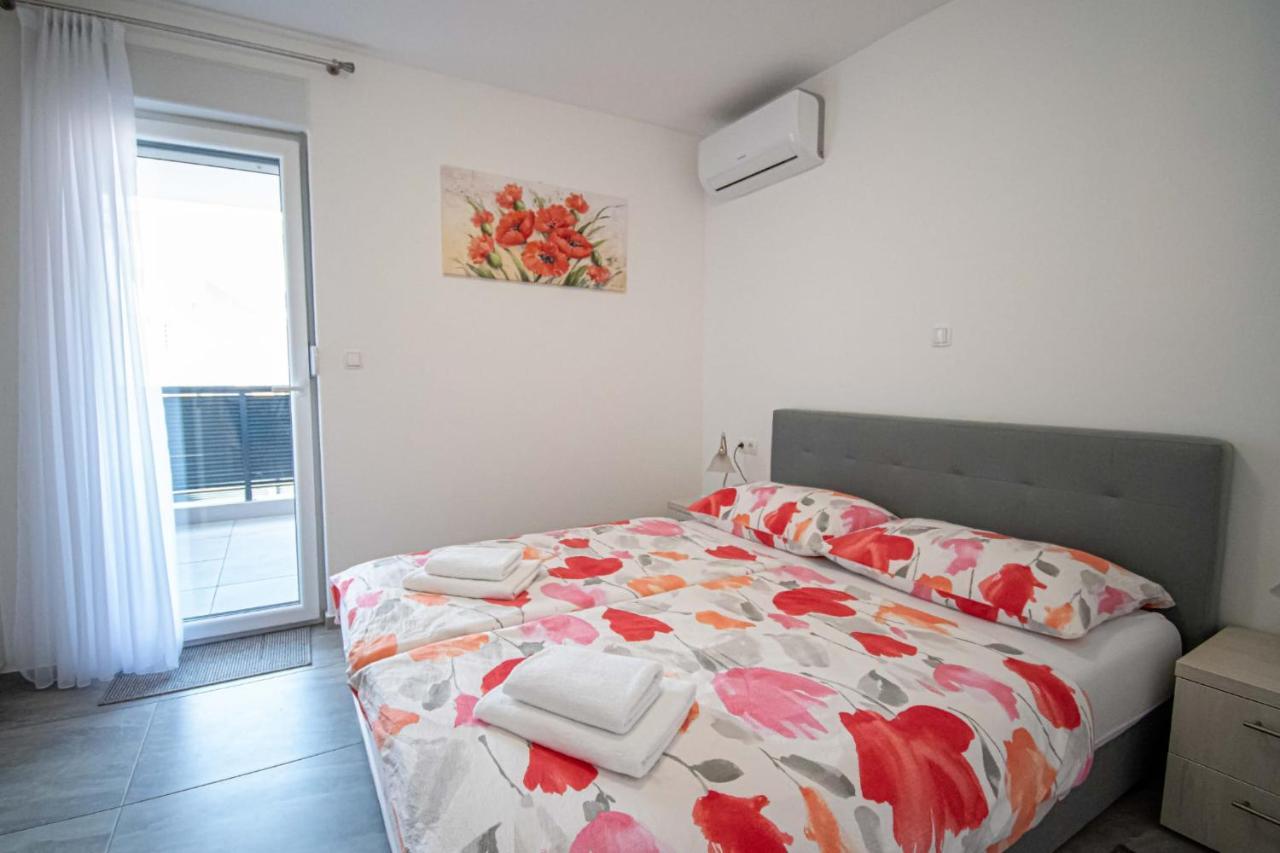 Luxury Apartment With Swimming Pool Ana Trogir Exterior foto