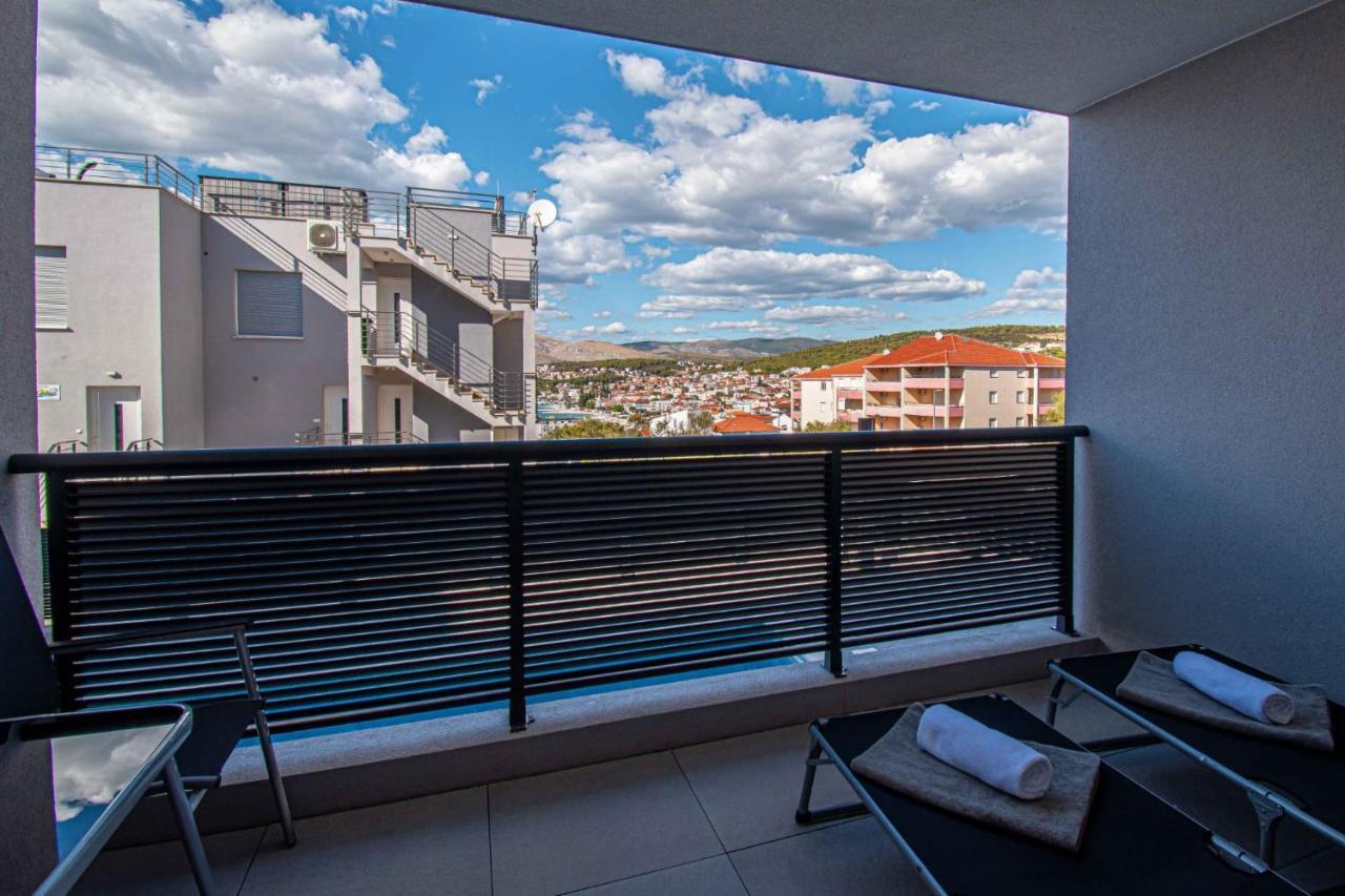 Luxury Apartment With Swimming Pool Ana Trogir Exterior foto